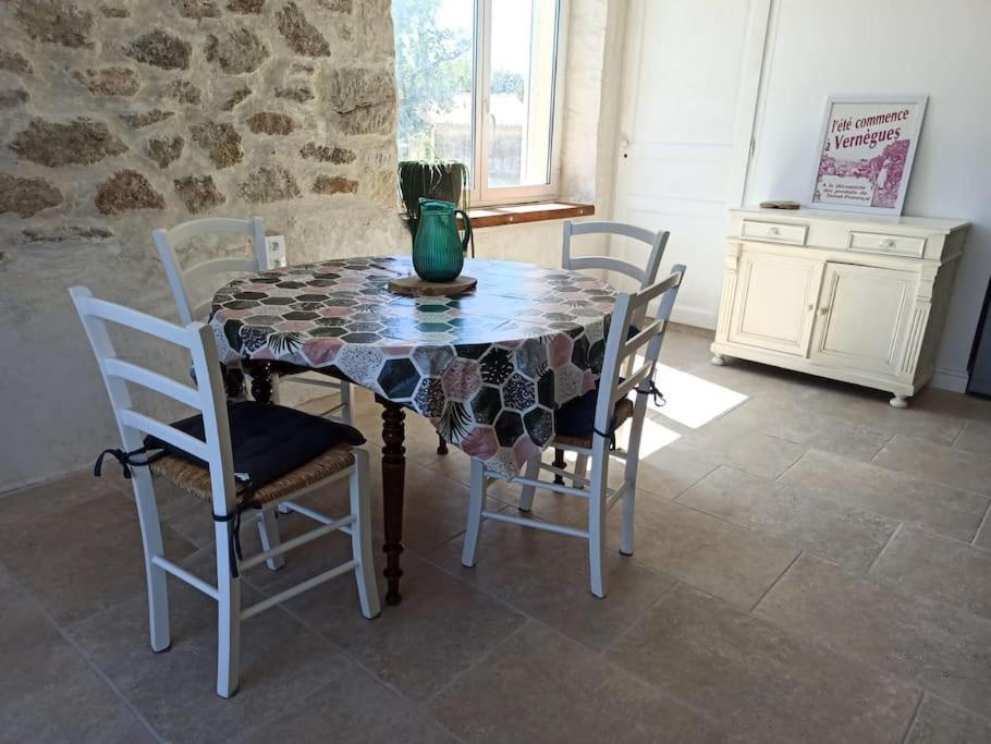 La Bastide Des Roman Villa Vernegues Esterno foto